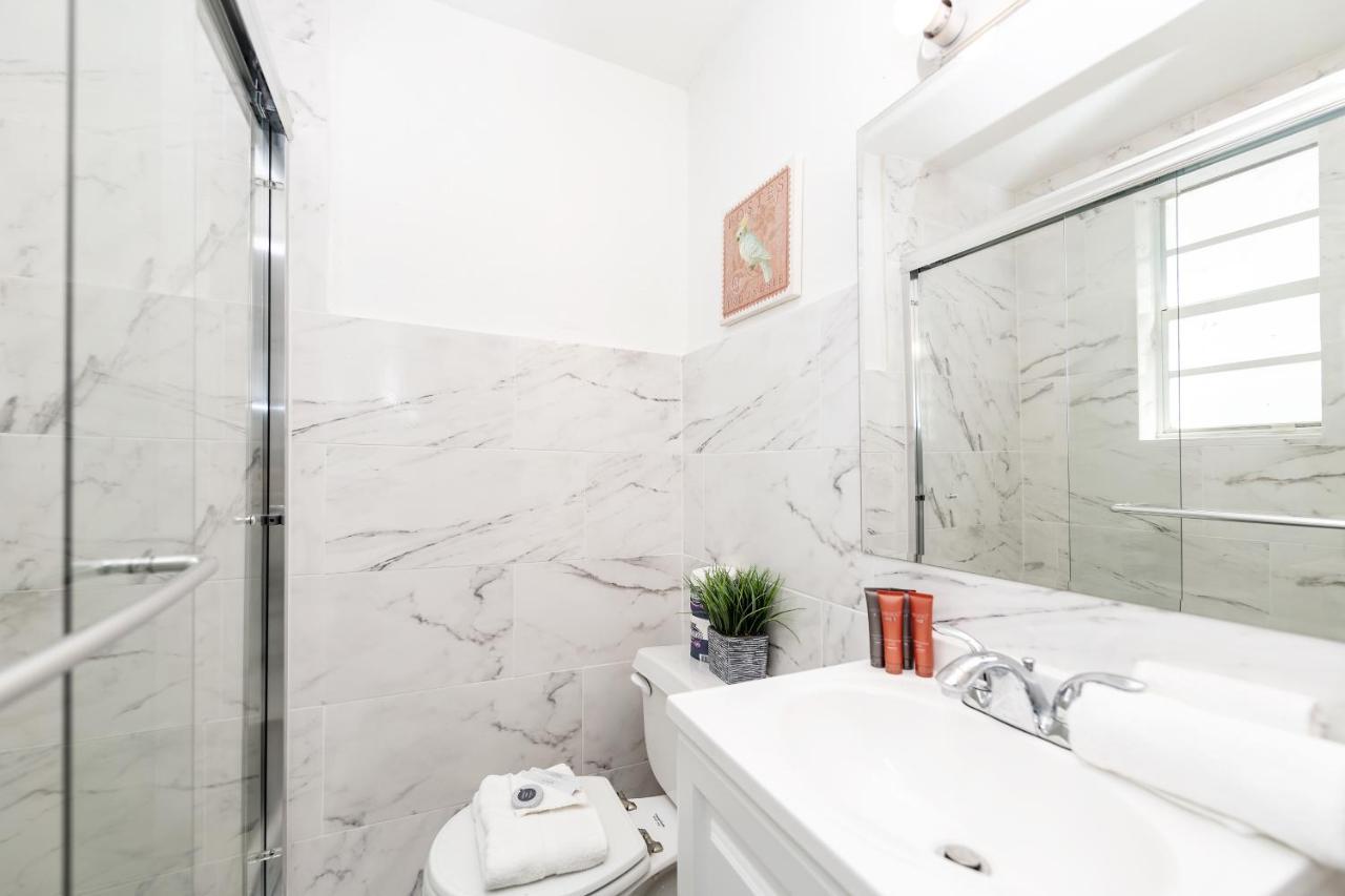 Ocean Drive Beach Apartments ميامي بيتش المظهر الخارجي الصورة