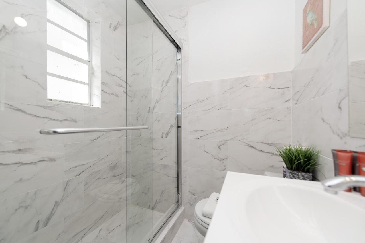 Ocean Drive Beach Apartments ميامي بيتش المظهر الخارجي الصورة