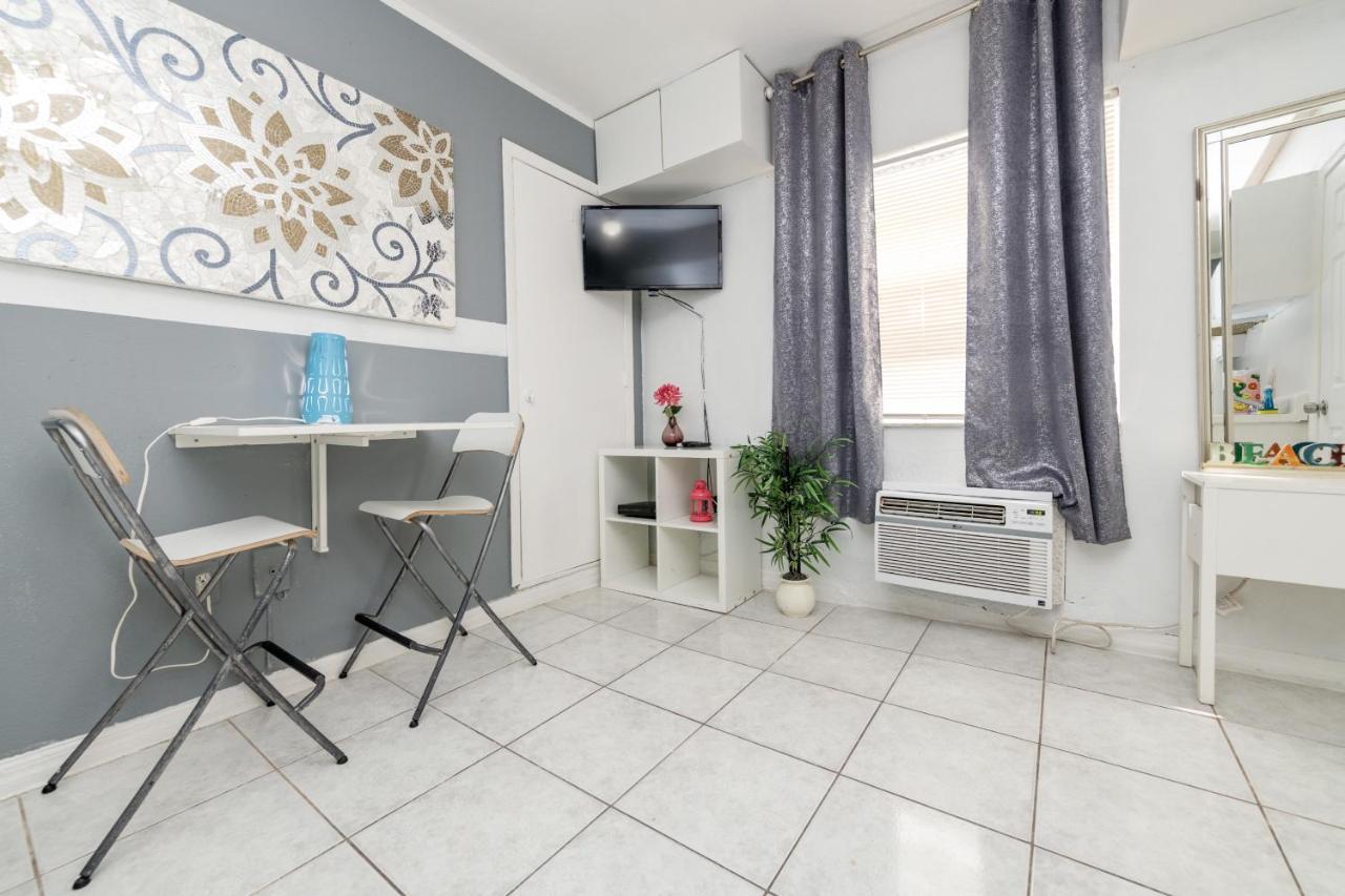 Ocean Drive Beach Apartments ميامي بيتش المظهر الخارجي الصورة